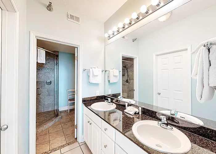 Holiday home Gulf-front W Great Views Balcony & Shared Pools Hot Tubs & Sauna Gulf Shores
